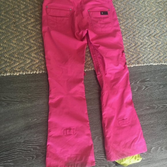 Burton | Pink DryRide Snowpants w/ Green Lining (Medium but fits like a Small) - Picture 5 of 6